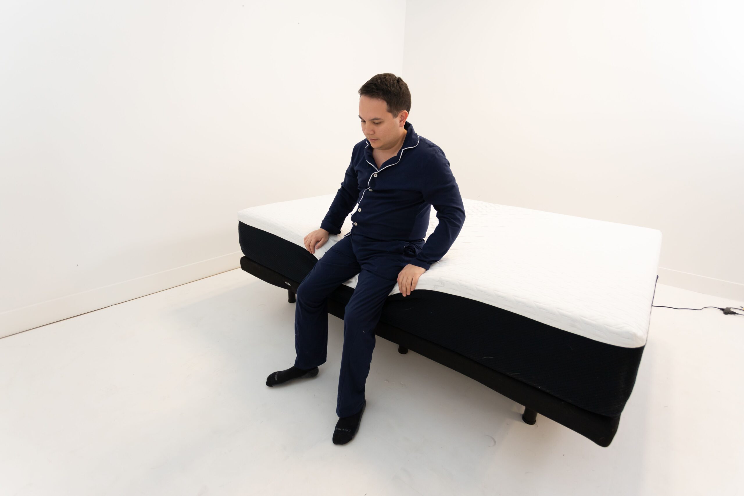 Nectar Classic Memory Foam edge support test