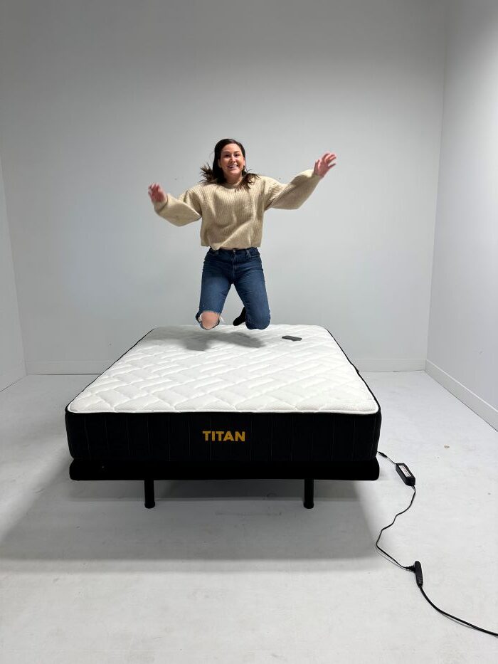 Noise testing of the Titan Plus mattress